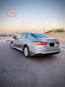 تۆیۆتا کامری